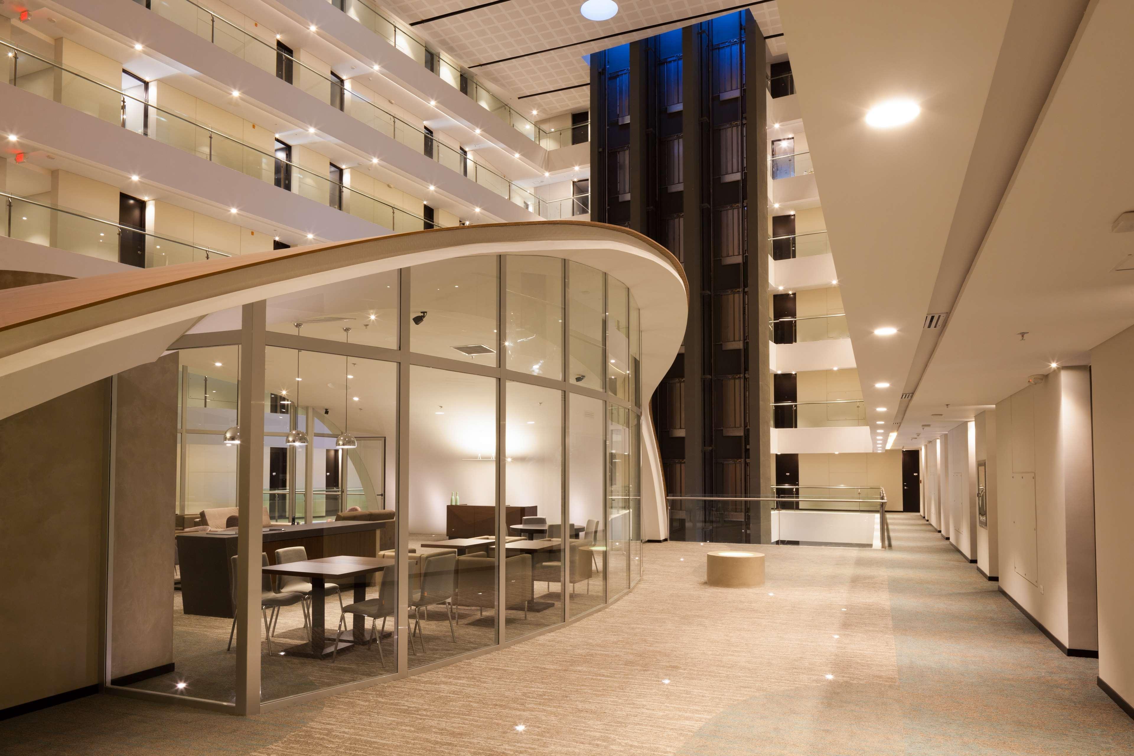 Radisson Hotel Santa Cruz ซานตาครูซเดอลาเซียร์รา ภายนอก รูปภาพ