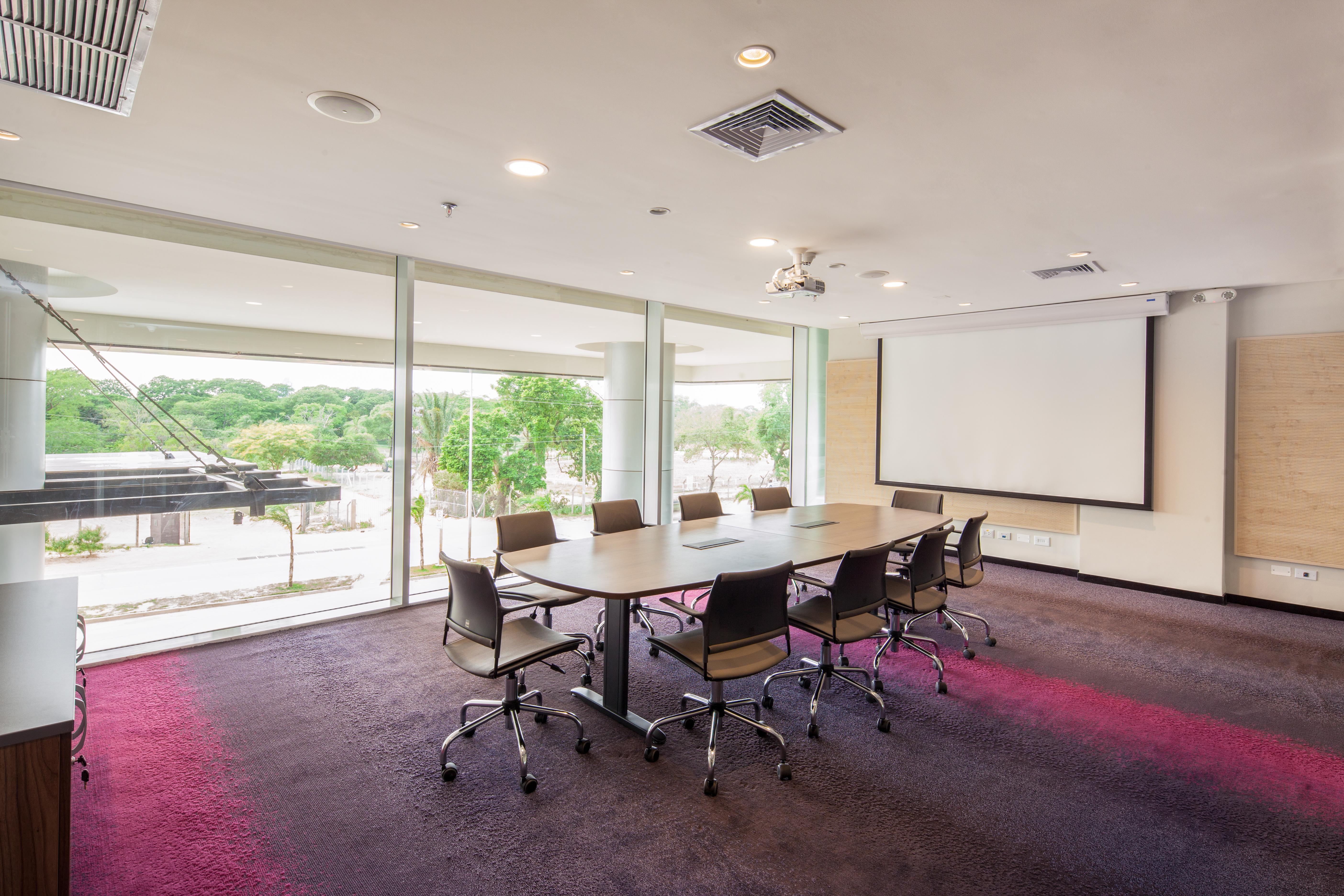 Radisson Hotel Santa Cruz ซานตาครูซเดอลาเซียร์รา ภายนอก รูปภาพ