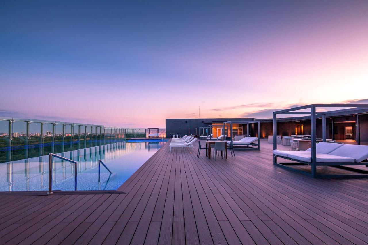 Radisson Hotel Santa Cruz ซานตาครูซเดอลาเซียร์รา ภายนอก รูปภาพ